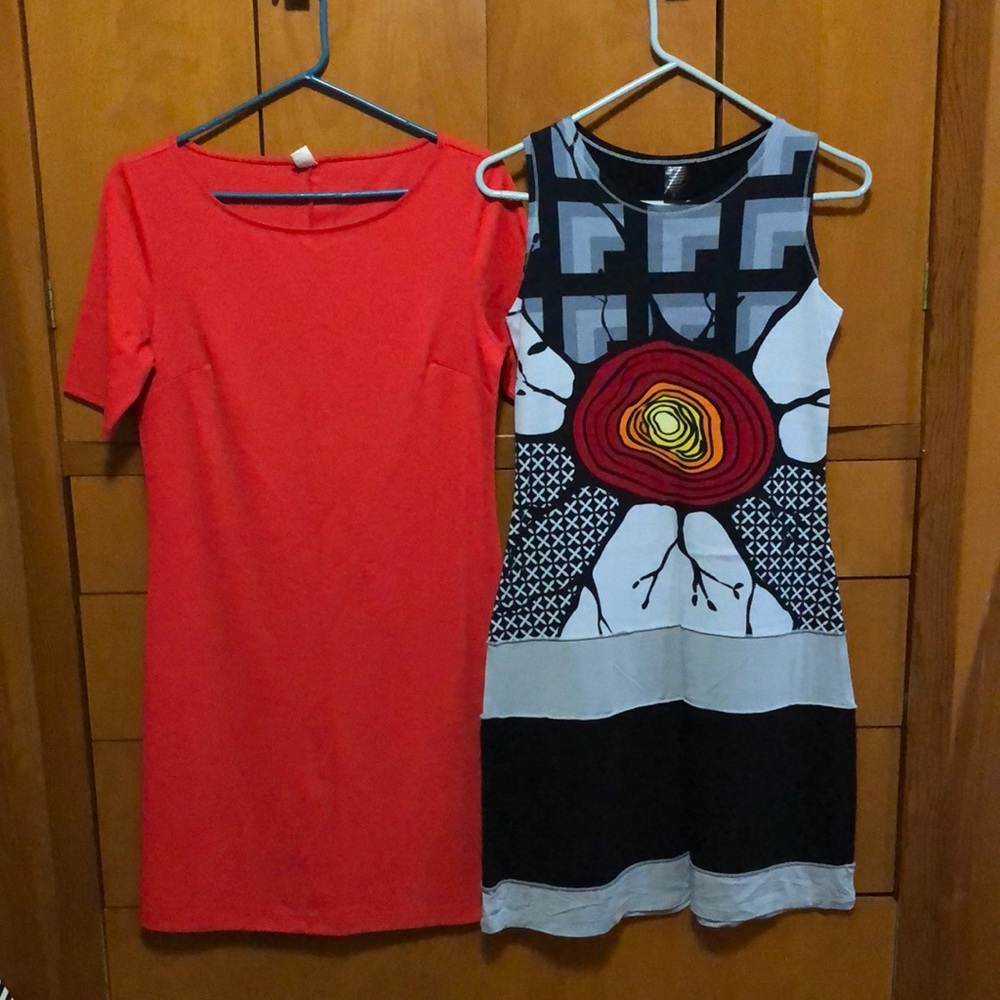 2 cute dresses💋